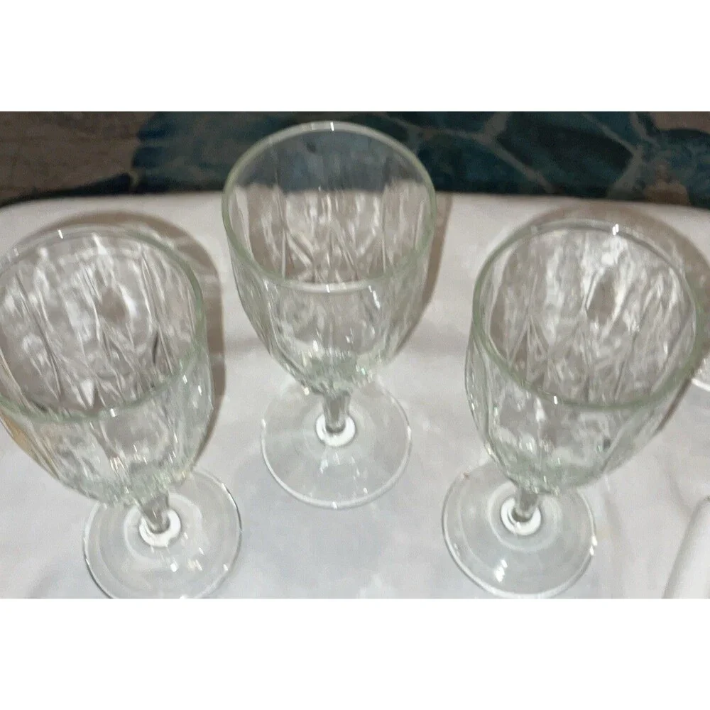Anchor Hocking Glass CROWN POINT Diamond Champagne Footed Tumbler Goblet 1970’s